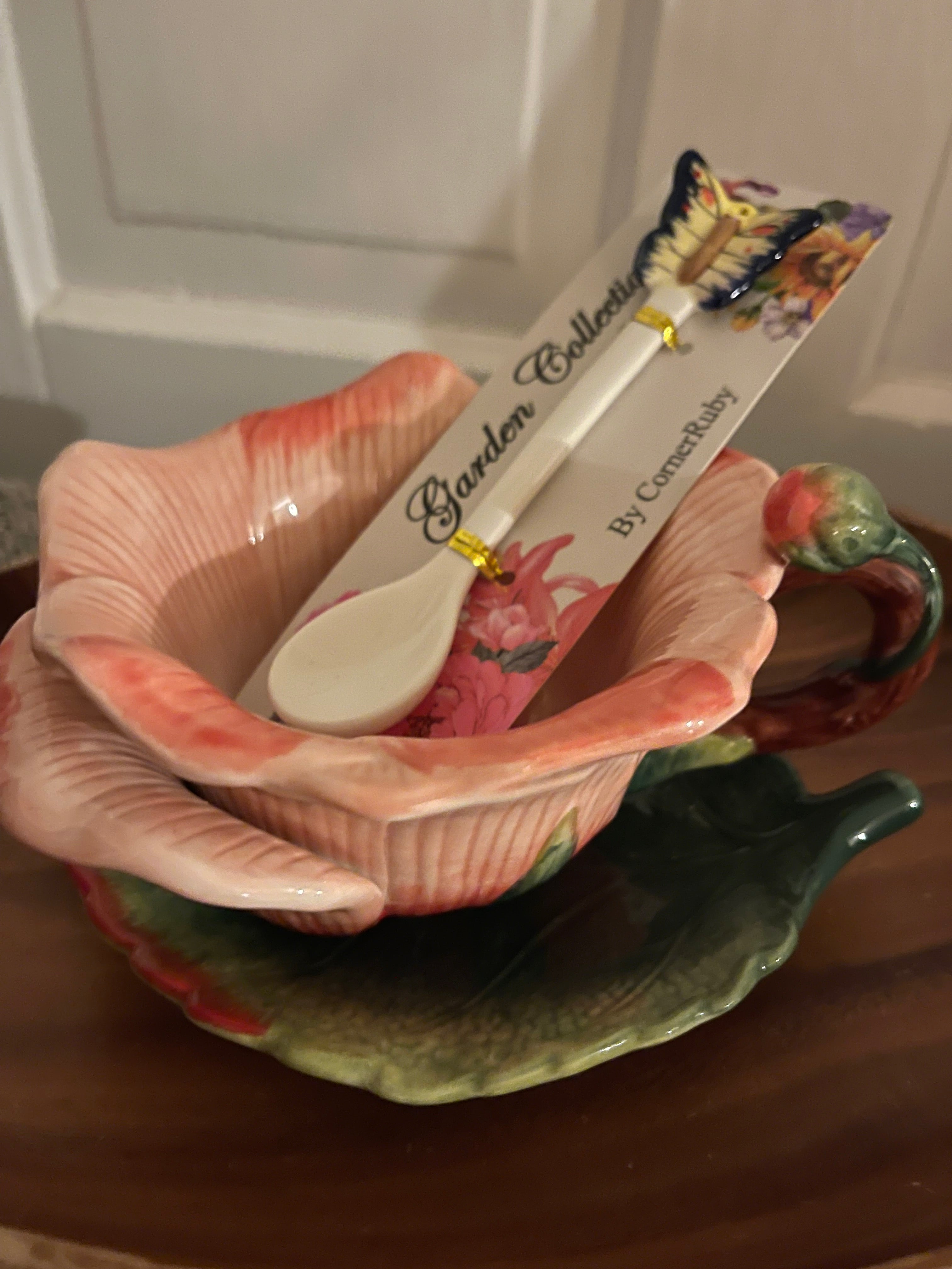 3-piece Tea Set Corner Ruby Garden Collection - Flowers