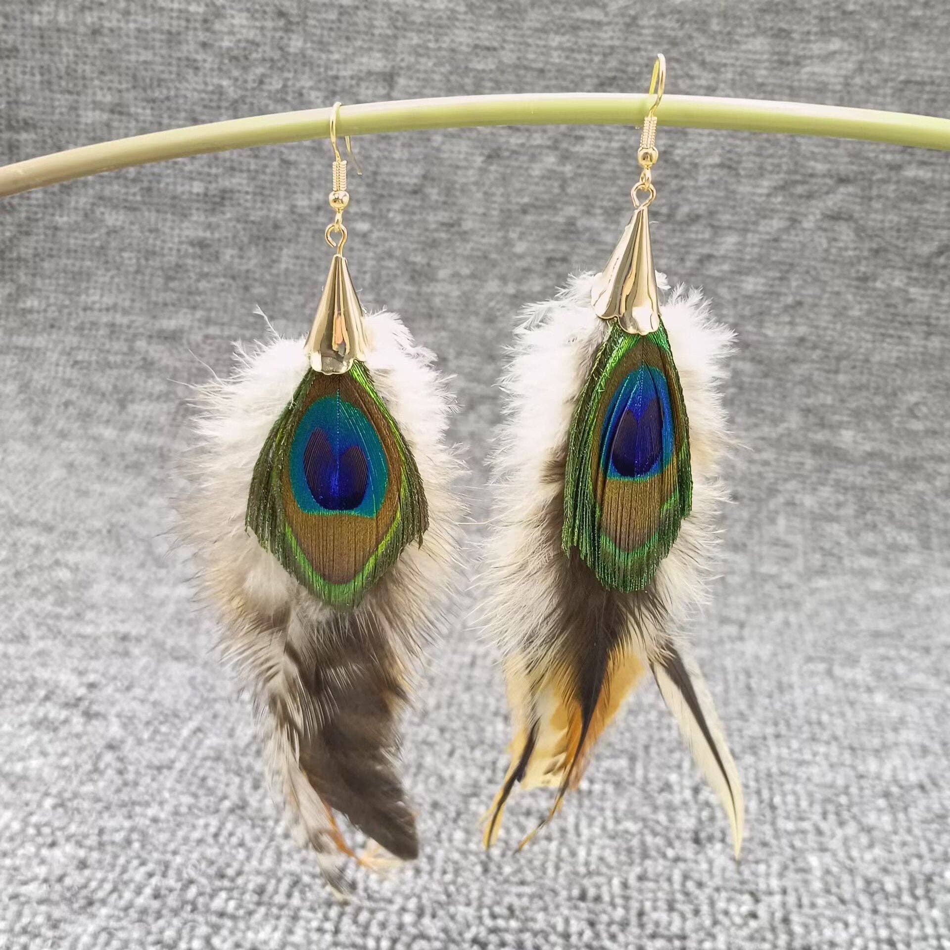 Peacock Feather Dangle Earrings – TOWNSEND DRAFT GOODS display picture 1
