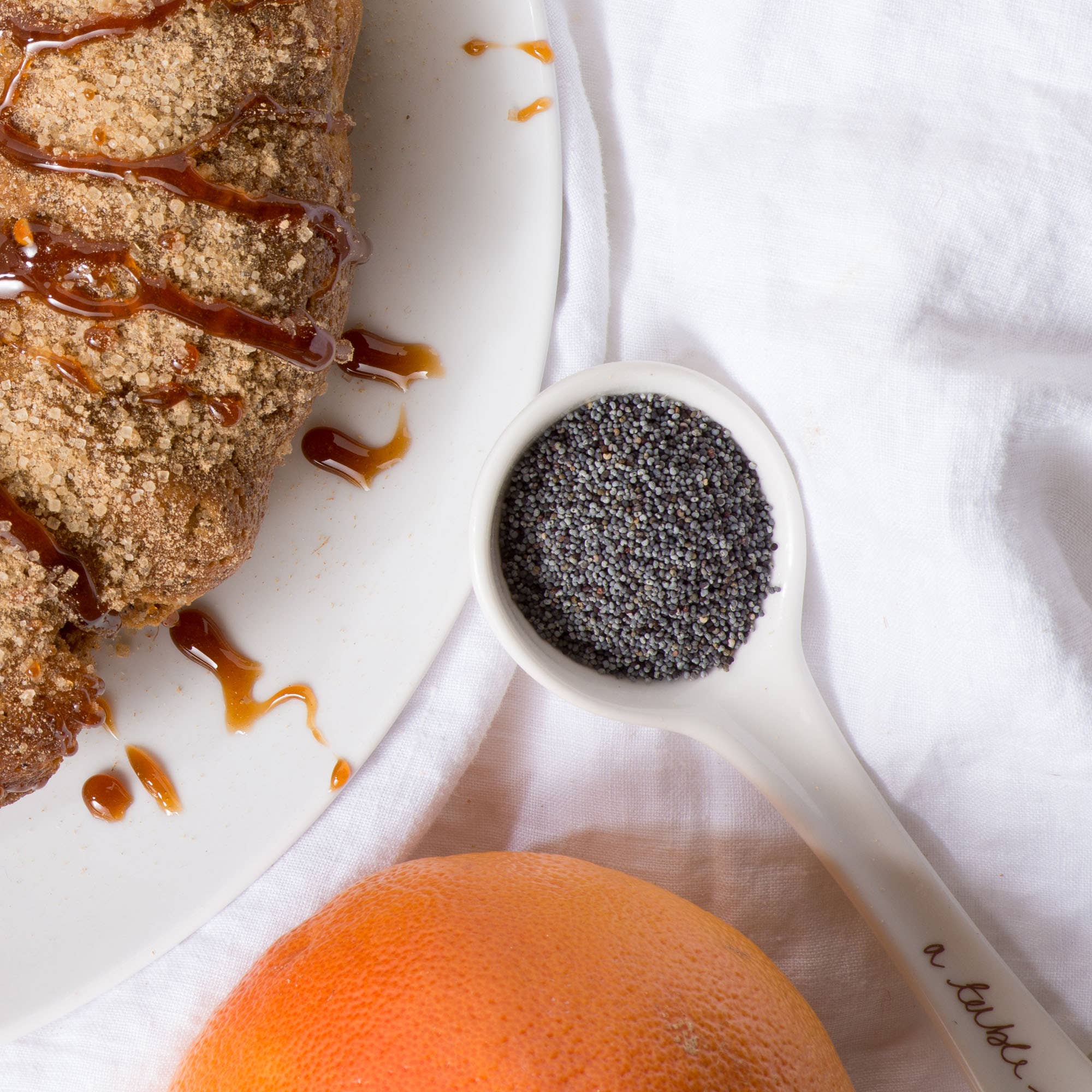 Organic Whole Poppy Seed (4 oz)