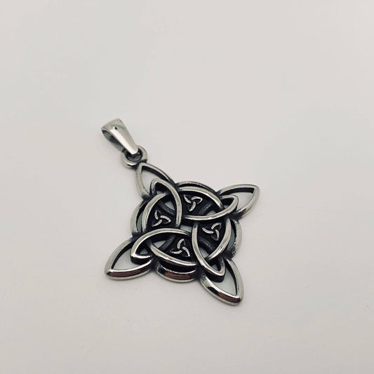 Celtic Knot Pendant (Stainless Steel)