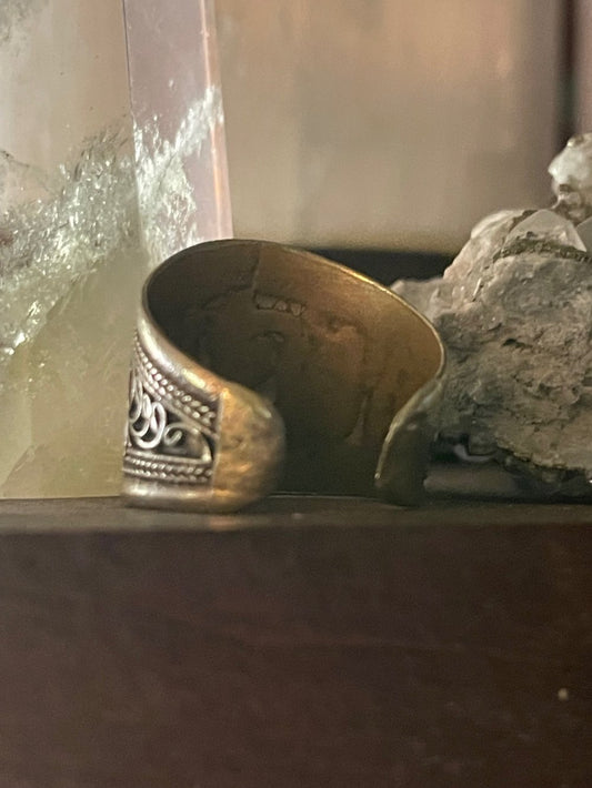 Sacred symbol OM Ring - Handmade from Nepal