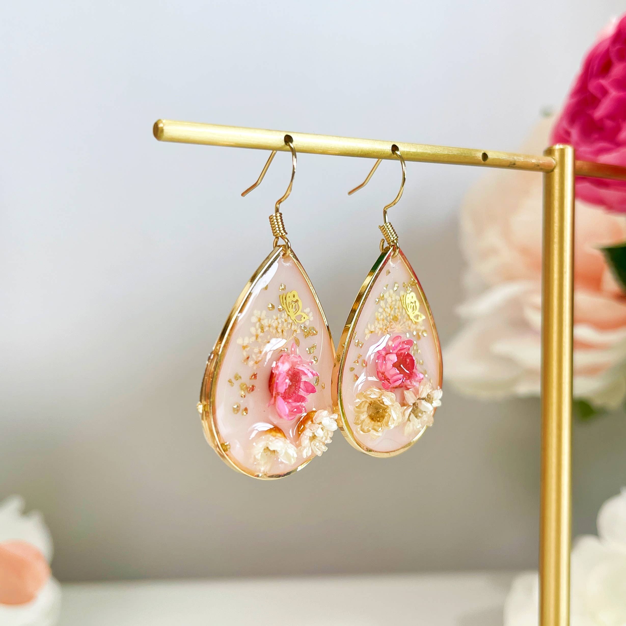 Exquisite Flower Earrings with Hypoallergenic Hook - 18K gold finish (Handmade)