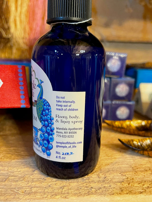 Aromatherapy Spray for Body & Home - Daily OM (4 oz Blue Cobalt)