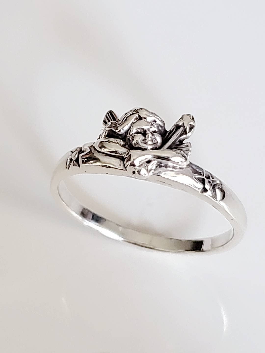Sterling Silver Guardian Angel Ring (Size 9)