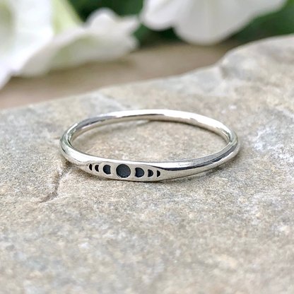 Moon Phase Ring (Size 6)