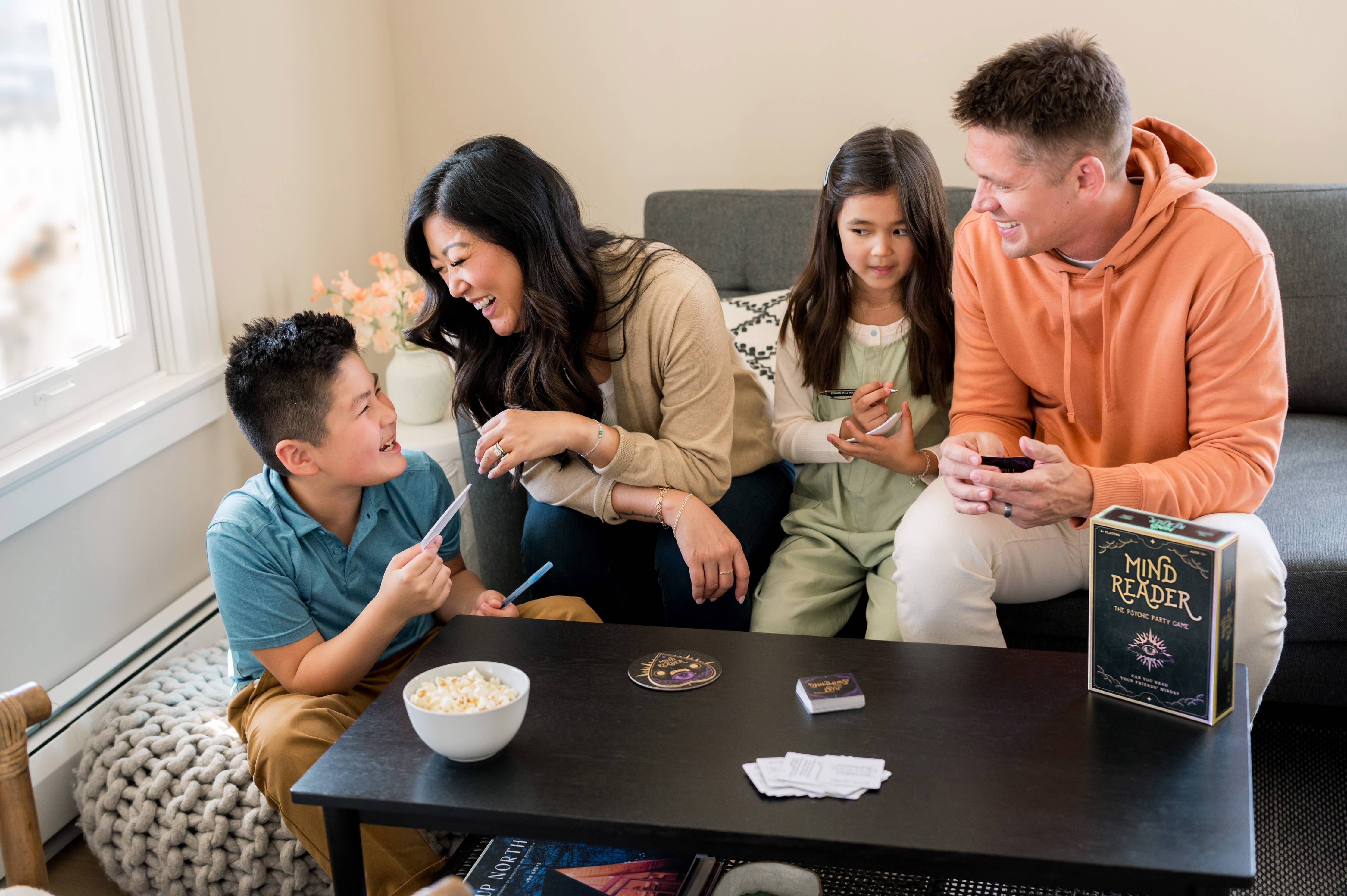 MIND READER, The Psychic Party Game