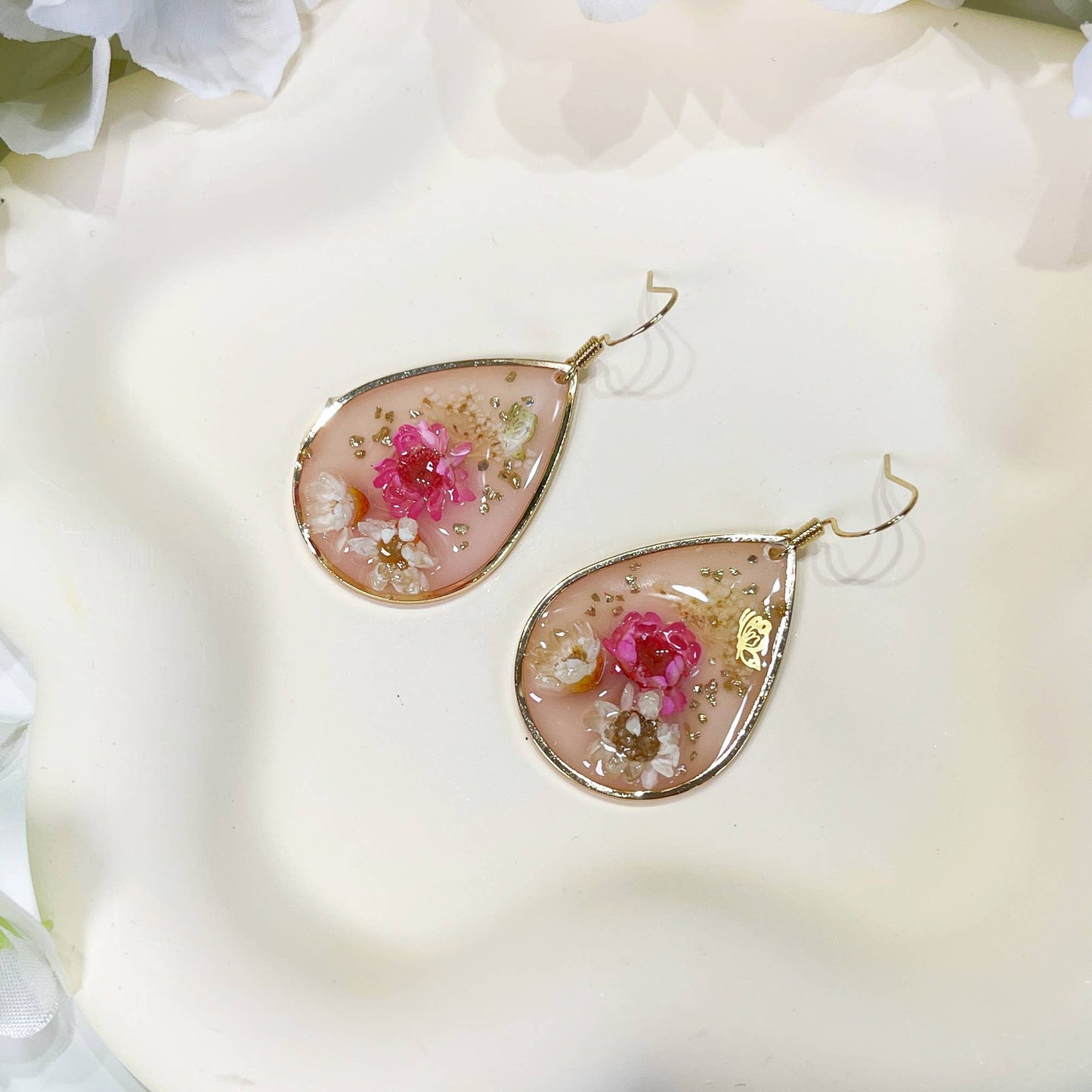 Exquisite Flower Earrings with Hypoallergenic Hook - 18K gold finish (Handmade)