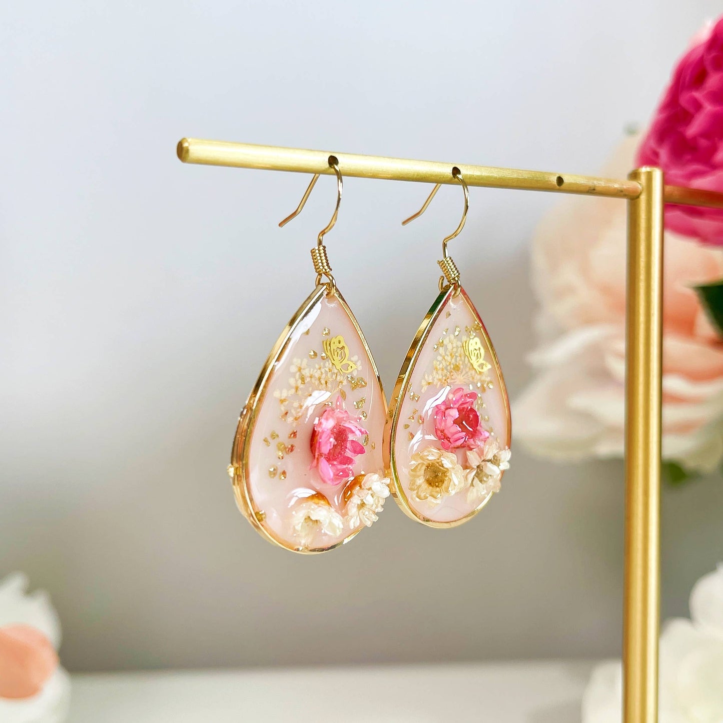 Exquisite Flower Earrings with Hypoallergenic Hook - 18K gold finish (Handmade)