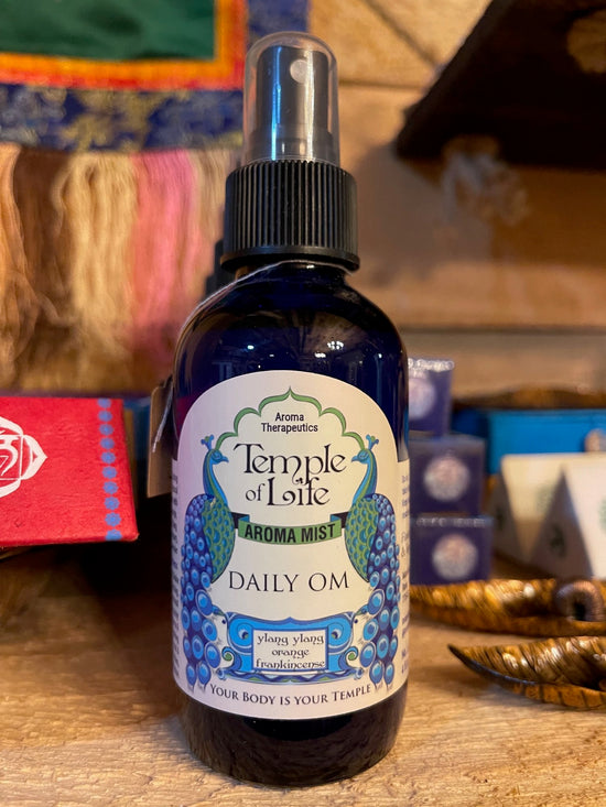 Aromatherapy Spray for Body & Home - Daily OM (4 oz Blue Cobalt)