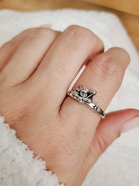 Sterling Silver Guardian Angel Ring (Size 9)